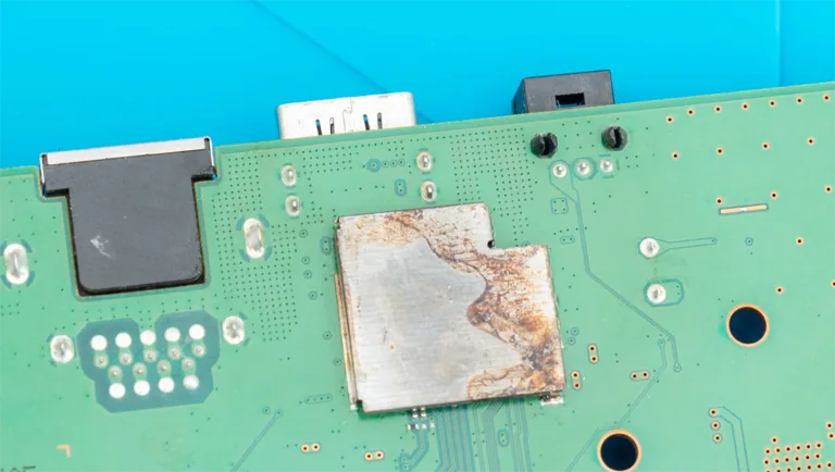 Desoldering HDMI Port Desoldering HDMI Port