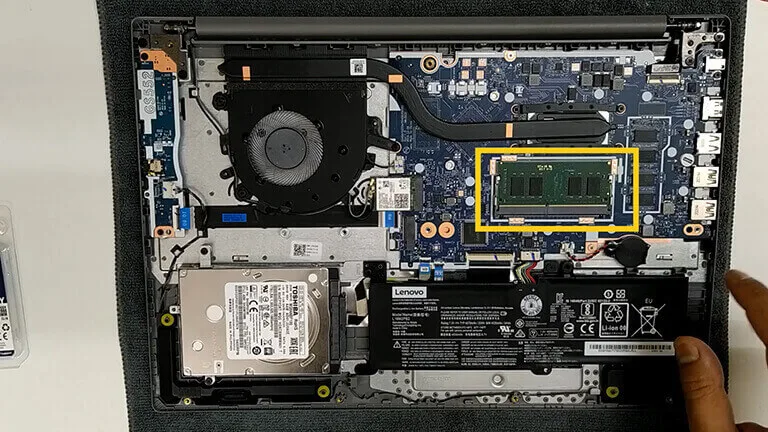 Clean the RAM Slot