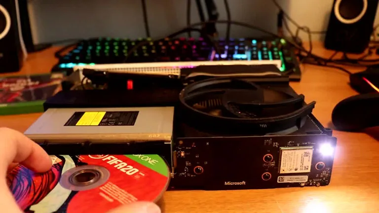 Put a Disc Inside your Xbox One Put a Disc Inside your Xbox One